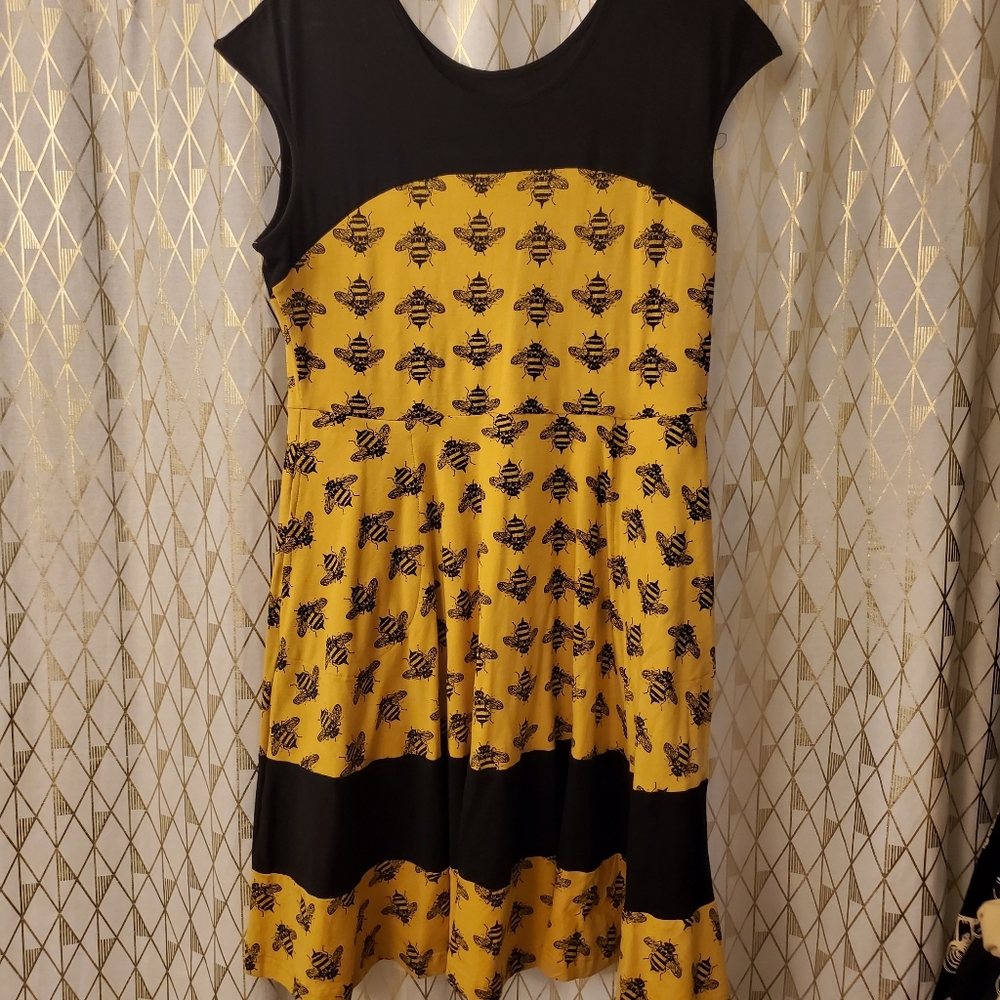 Retro-Inspired Dress with Bumblebees